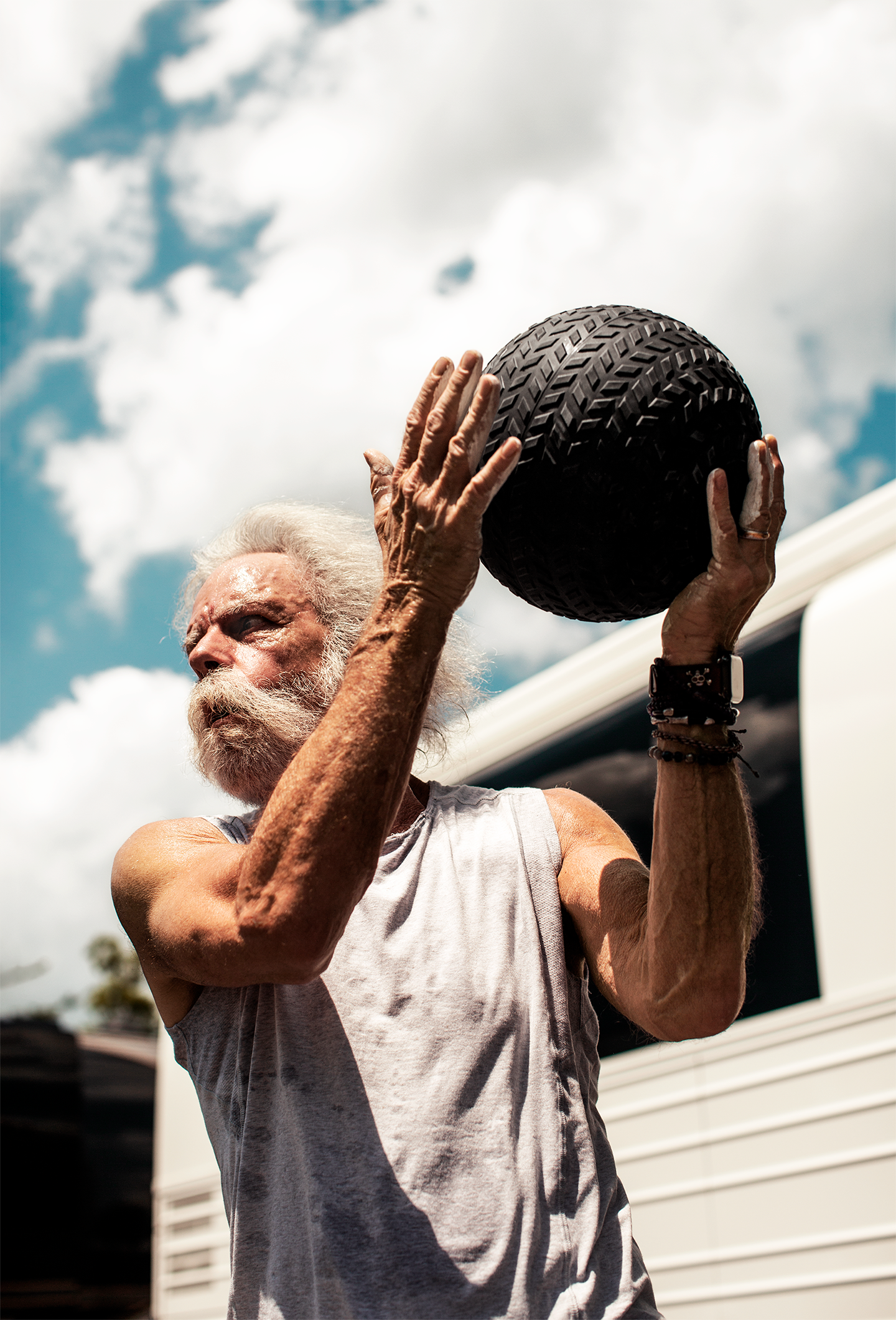 Bob Weir: The Unstoppable Rhythm of a 72-Year-Old Fitness Icon